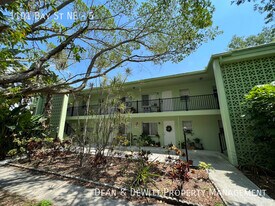 1101 Bay St NE in St. Petersburg, FL - Building Photo