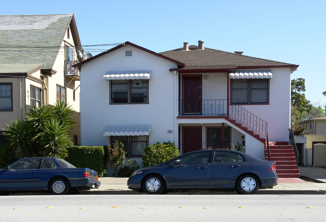 918 Arguello St in Redwood City, CA - Building Photo