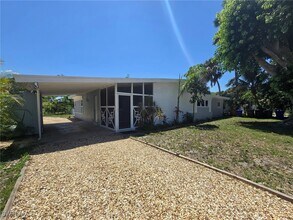 1838 Jefferson Ave in Ft. Myers, FL - Building Photo - Building Photo