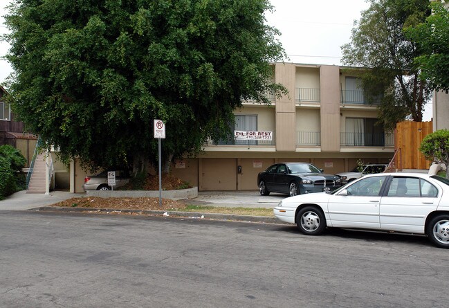 559 Evergreen St in Inglewood, CA - Building Photo - Building Photo