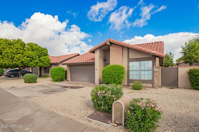 4346 E Sandia St in Phoenix, AZ - Building Photo - Building Photo