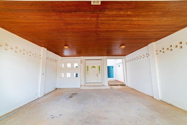 1800 Country Club Dr in Laredo, TX - Building Photo - Building Photo