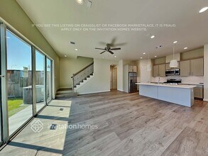10410 Executive Lake Dr in Stafford, TX - Building Photo - Building Photo