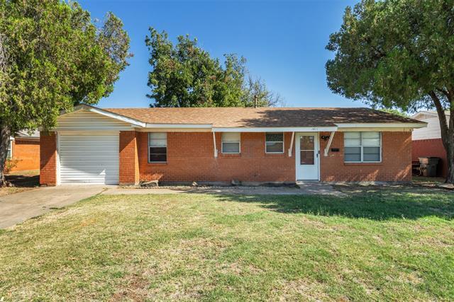 1411 Phoenix Dr in Wichita Falls, TX - Building Photo