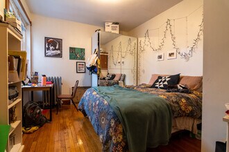 21 Gibbs St in Brookline, MA - Foto de edificio - Building Photo