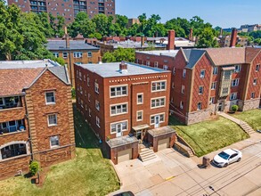 Hempstead Road Apartments in Pittsburgh, PA - Foto de edificio - Building Photo