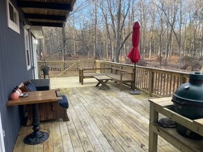 131 Rabbit Ct in Bushkill, PA - Building Photo - Building Photo