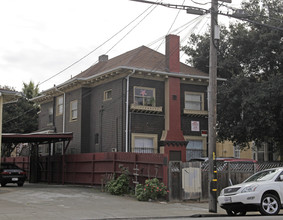 1832 Fruitvale Ave in Oakland, CA - Building Photo - Building Photo