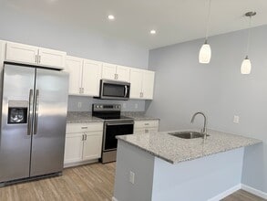 West Edge Garden Apartments in Plattsburgh, NY - Building Photo - Building Photo