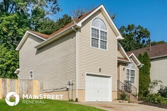 4218 Willowview Blvd in Louisville, KY - Building Photo - Building Photo