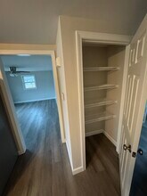 45 Belknap Rd, Unit B in Hudson, NH - Foto de edificio - Building Photo