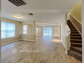 3044 Sunwatch Dr in Wesley Chapel, FL - Foto de edificio - Building Photo