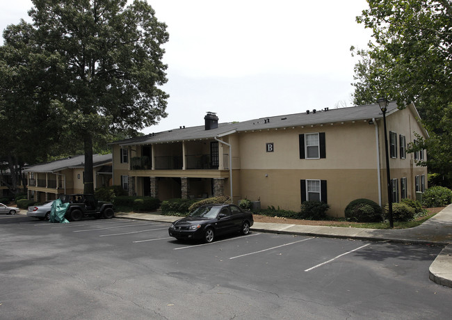 Collier Green Condominiums in Atlanta, GA - Building Photo - Building Photo