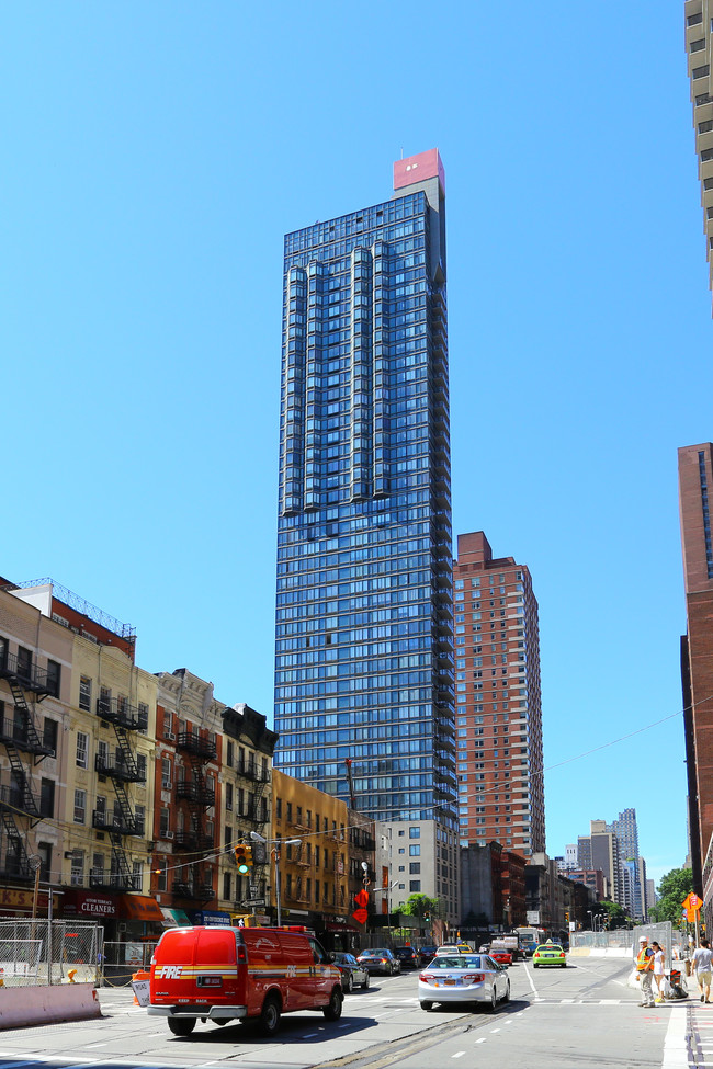 The Waterford in New York, NY - Building Photo - Building Photo