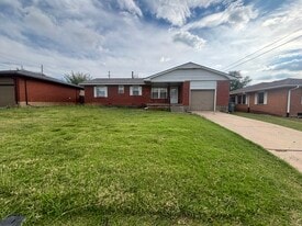 3804 NW Ferris Ave in Lawton, OK - Building Photo