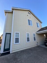 397 Raven Way in Petaluma, CA - Foto de edificio - Building Photo