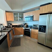 480 NE 30th St in Miami, FL - Building Photo - Building Photo