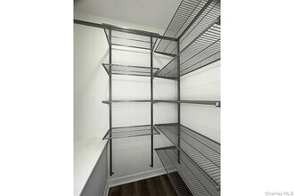 20 Westgate Dr in Bohemia, NY - Building Photo - Building Photo