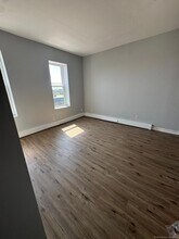 1057 E Main St, Unit 11 in Bridgeport, CT - Building Photo - Building Photo
