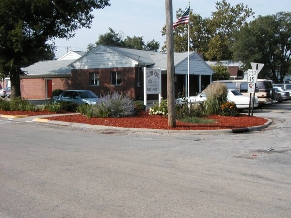 Coloma Homes in Rock Falls, IL - Foto de edificio