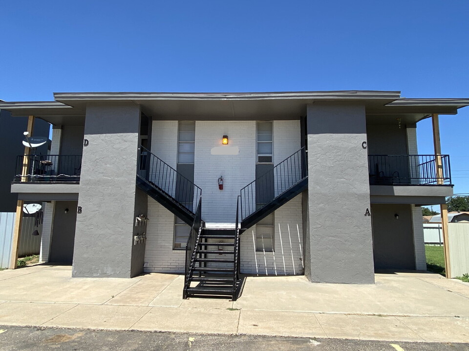 3204 Salisbury Ave in Lubbock, TX - Foto de edificio