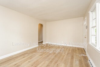 817 Elon St in Winston-Salem, NC - Building Photo - Building Photo