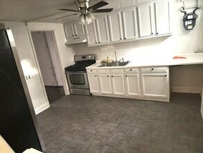 419 Gusryan St, Unit 419 Gusryan Street 1st fl in Baltimore, MD - Building Photo - Building Photo