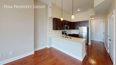 965 E McMillan St in Cincinnati, OH - Building Photo - Building Photo