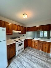 210 Holly Hill St in Broadway, VA - Building Photo - Building Photo