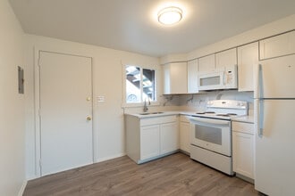 690 S 500 E in Springville, UT - Building Photo - Building Photo