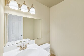 Colony Point Apartments in Norfolk, VA - Building Photo - Interior Photo