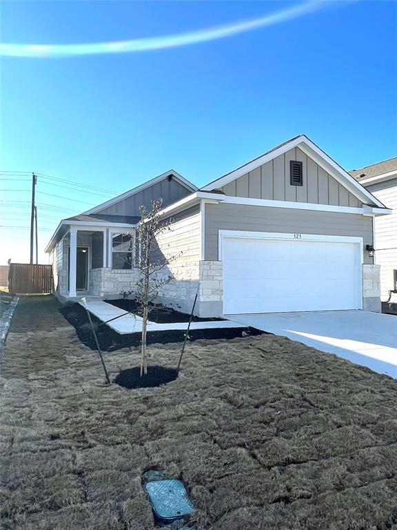 121 Old Stagecoach Rd in Jarrell, TX - Building Photo - Building Photo