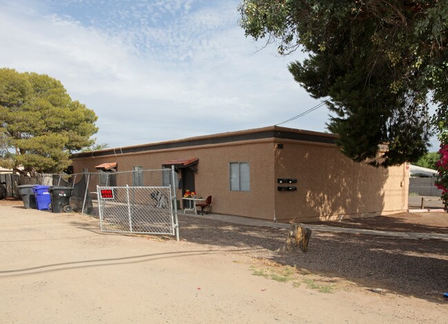 540 E Detroit St in Chandler, AZ - Building Photo - Building Photo