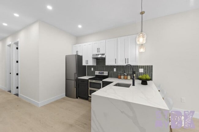 63 Suydam St in Brooklyn, NY - Building Photo - Building Photo