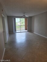 1105 Reserve Ct in Naples, FL - Building Photo