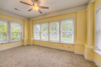 296 N Willett St in Memphis, TN - Building Photo - Building Photo