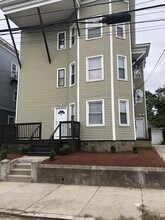 117 Burnside Ave, Unit 3 Bedroom in Woonsocket, RI - Building Photo - Building Photo