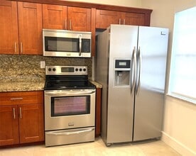 14224 SW 121st Pl in Miami, FL - Building Photo - Building Photo