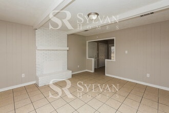 4954 Hanging Oak Dr in Jackson, MS - Building Photo - Building Photo