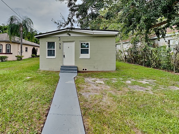 915 Willie Mays Pkwy in Orlando, FL - Building Photo