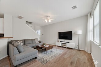 16623 Newglen Ln in Houston, TX - Building Photo - Building Photo