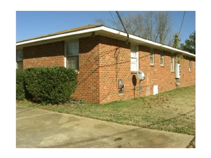 2818 Hood Rd SW in Huntsville, AL - Foto de edificio