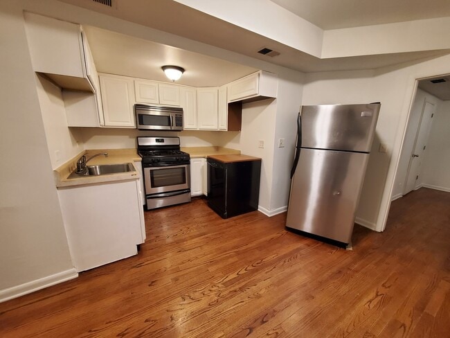 665 W Roscoe St in Chicago, IL - Building Photo - Building Photo