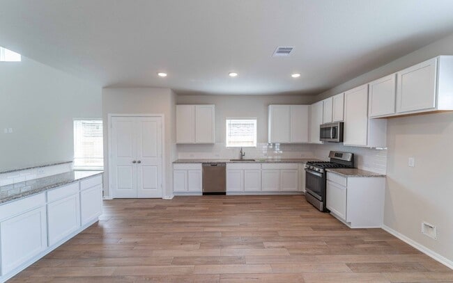 property at 4814 Magnolia Spgs Dr