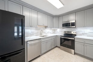 664 Main Ave in Norwalk, CT - Building Photo