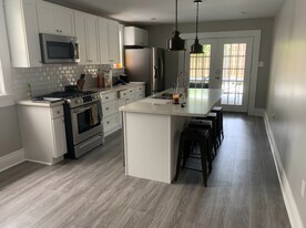 7713 Hampson St in New Orleans, LA - Building Photo