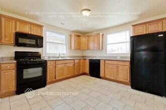 7720 Mason Ave in Burbank, IL - Building Photo - Building Photo