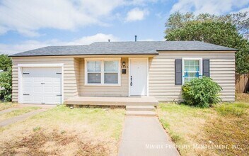 4616 33rd St in Lubbock, TX - Building Photo - Building Photo