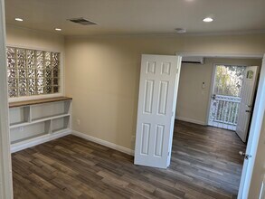 11256 San Lucas Dr, Unit A in Loma Linda, CA - Foto de edificio - Building Photo