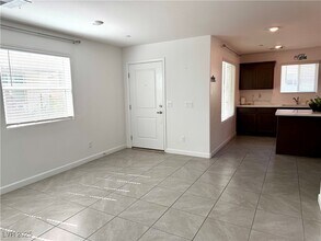 3526 Golden Chariot Ave in Las Vegas, NV - Building Photo - Building Photo
